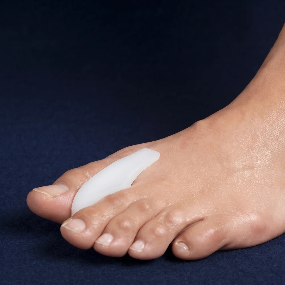 Toe Spreader | Toe Alignment & Friction Relief Support | Grip India 1 The Grip India Toe Spreader is made from soft foam material and is designed to relieve toe friction and irritation while helping maintain toe alignment. It can also be used to maintain toe alignment after forefoot surgery. Available in Lady's and Gent's sizes. Toe Spreader | Toe Alignment Support | Grip India